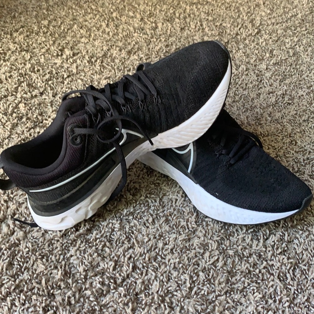 New Nike React - image 1